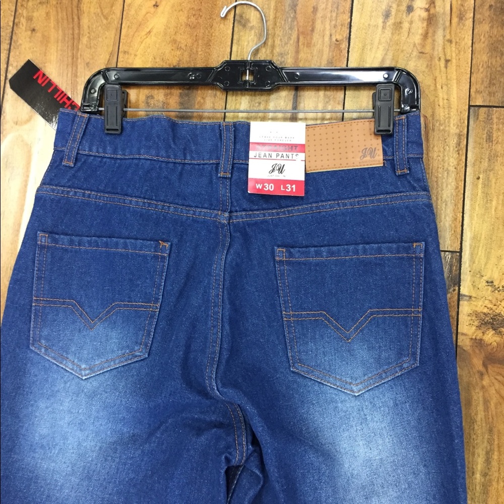 Straight jean - Picture 3 of 4